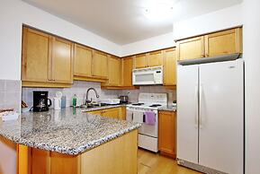 Pelicanstay at Yonge & Sheppard North York