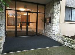 Pelicanstay in Burnaby Lake