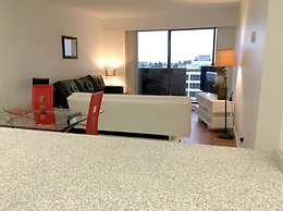 Pelicanstay in Burnaby Lake