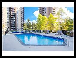 Pelicanstay in Burnaby Lake