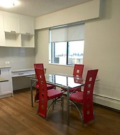 Pelicanstay in Burnaby Lake