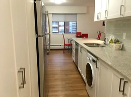 Pelicanstay in Burnaby Lake