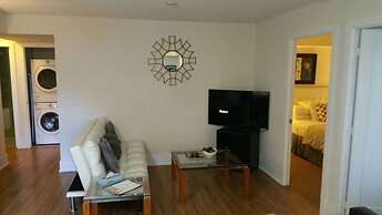 Pelicanstay in Downtown Toronto