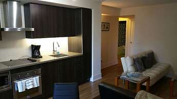 Pelicanstay in Downtown Toronto