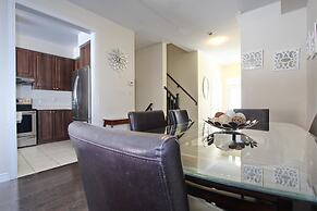 Executive Suite at Brampton House