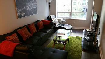 Pelicanstay at Blue Jays Way