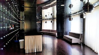 Pelicanstay at Blue Jays Way