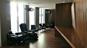 Pelicanstay in Toronto Entertainment District