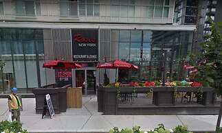 Pelicanstay in Toronto Entertainment District