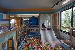 The Adventure Mountain Club