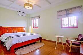 Yinjiangnan Xishui Zhijian Themed Inn