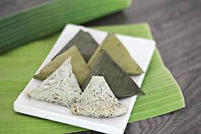 Submarine Garden Beach Resort