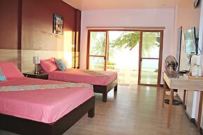 Submarine Garden Beach Resort