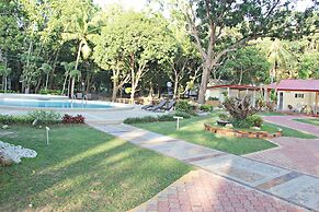 Submarine Garden Beach Resort