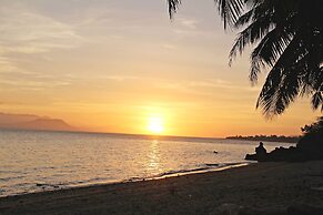 Submarine Garden Beach Resort