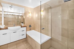 Albatross North Apartments