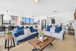 Albatross North Apartments