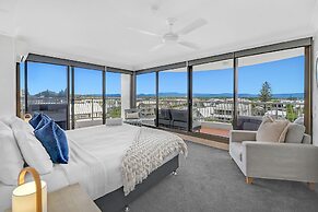 Albatross North Apartments