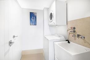 Albatross North Apartments