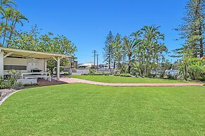 Albatross North Apartments