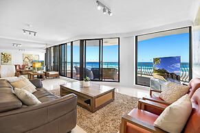 Albatross North Apartments