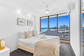 Albatross North Apartments