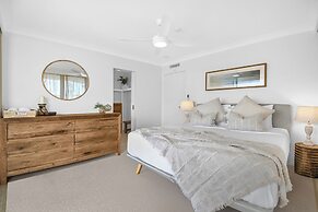 Albatross North Apartments