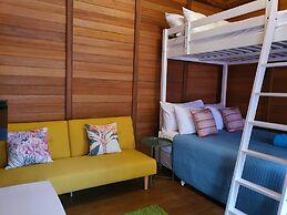 Bleu Verde i am colors