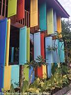 Bleu Verde i am colors