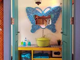 Bleu Verde i am colors