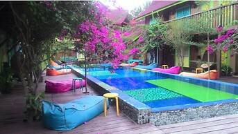 Bleu Verde i am colors