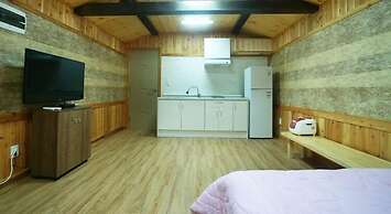 Chan's House Pension