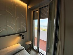 Hotel President