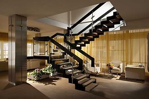 Hotel President