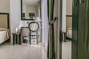 Hotel Metropolitan