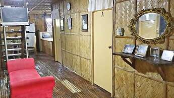 V House