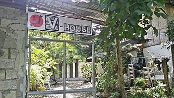 V House