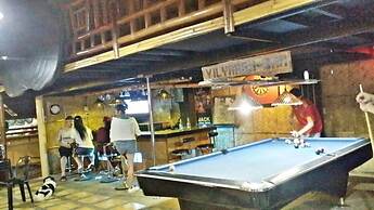 V House