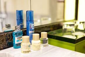 Lakeside Hotel Xiamen Airline