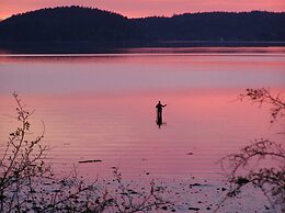 Anfasteröd Gårdsvik
