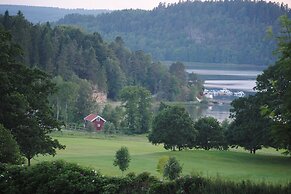 Anfasteröd Gårdsvik