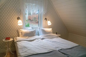 Anfasteröd Gårdsvik