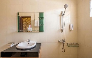 Aleyra Hotel and Villa Garut