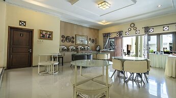 Aleyra Hotel and Villa Garut