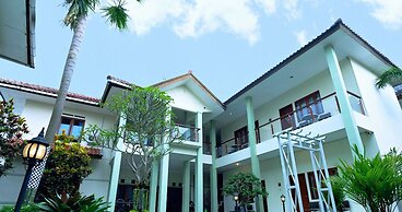 Aleyra Hotel and Villa Garut