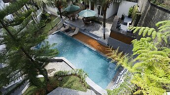 Aleyra Hotel and Villa Garut