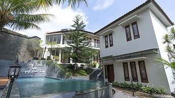 Aleyra Hotel and Villa Garut