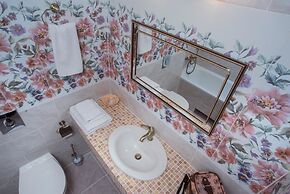 My Favorite Garden Hotel