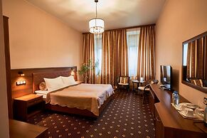 My Favorite Garden Hotel