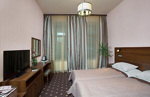 My Favorite Garden Hotel